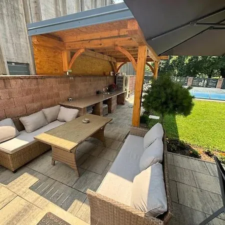 Moste 2 - Free Parking & Pool, Ev Station Apartament Lublana