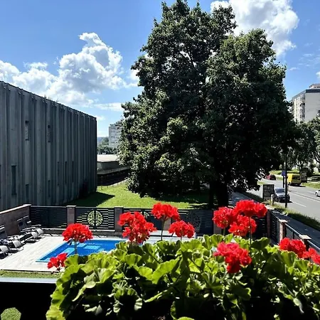 Moste 2 - Free Parking & Pool, Ev Station Apartament *