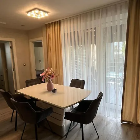 Apartament Moste 2 - Free Parking & Pool, Ev Station